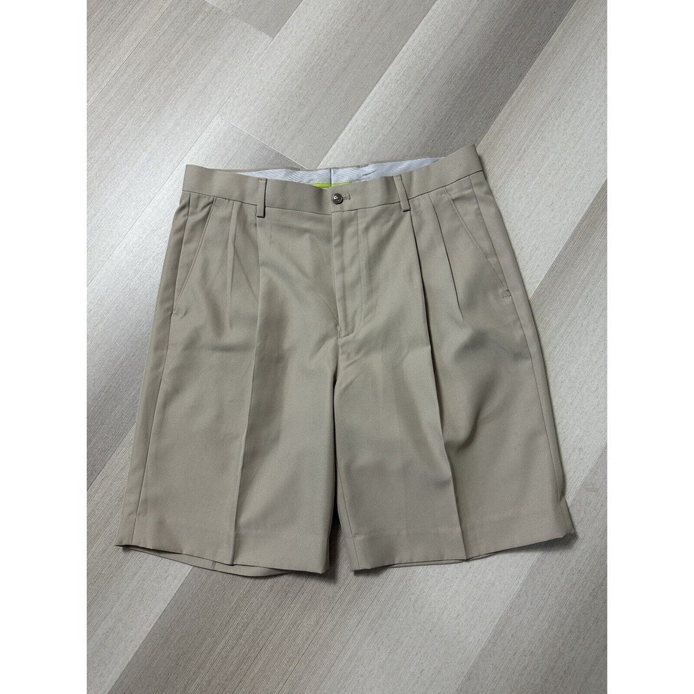 Louis Raphael Beige Golf Shorts Men's Size 34‎ Pleated Polyester NWOT